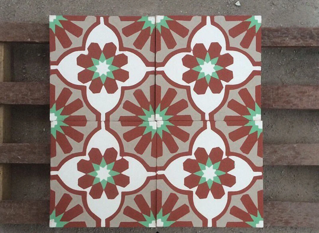 Ladrilho hidráulico vermelho e verde