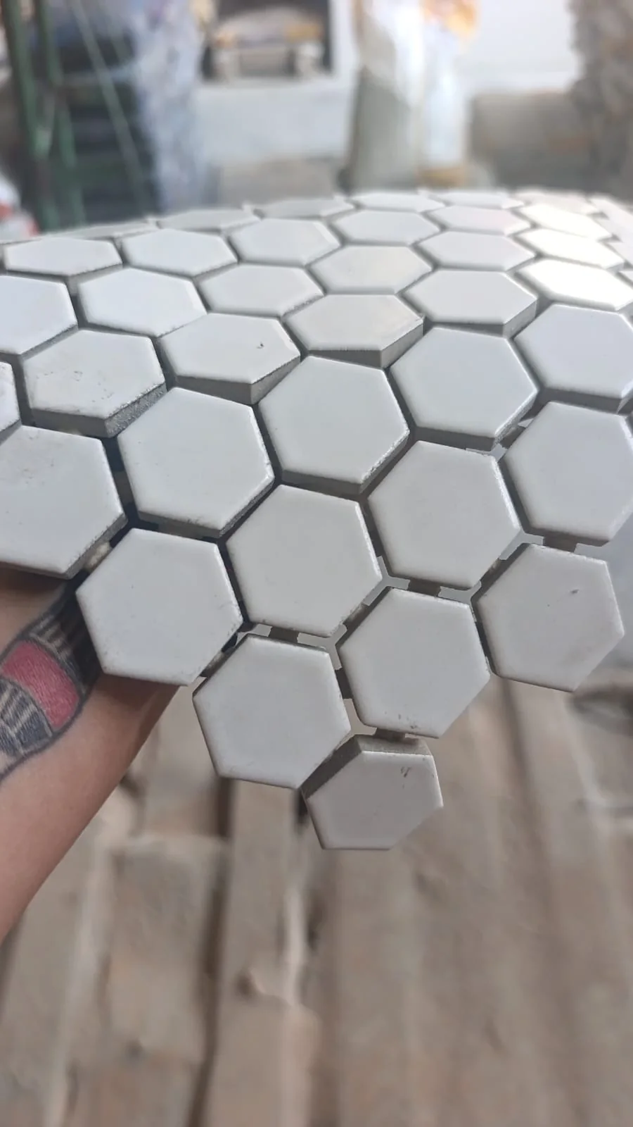 Pastilhas hexagonais brancas